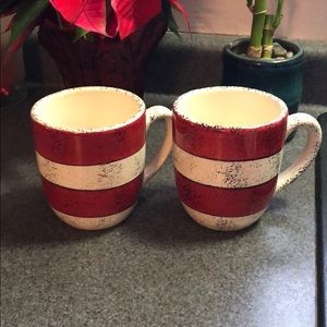 Red and white cups